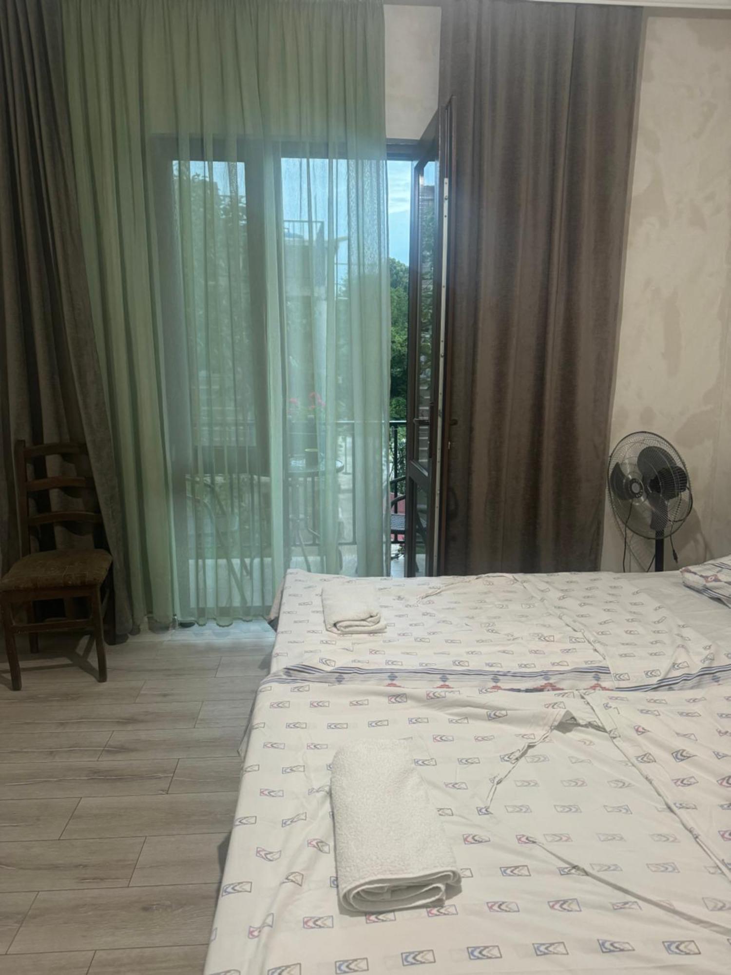 Family Hotel Our House Ts'ikhisdziri Dış mekan fotoğraf